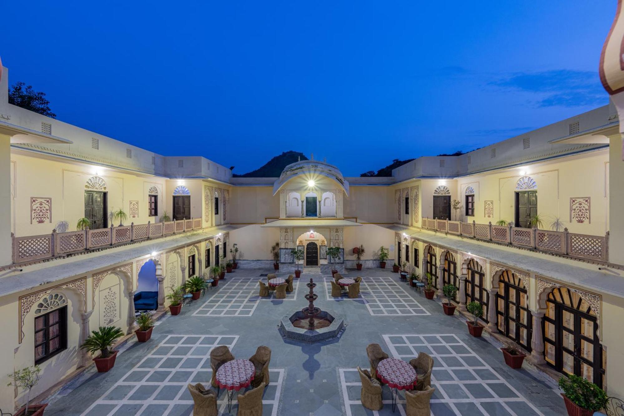 DhulaGarh A Heritage Hotel Bānskhoh Exterior foto