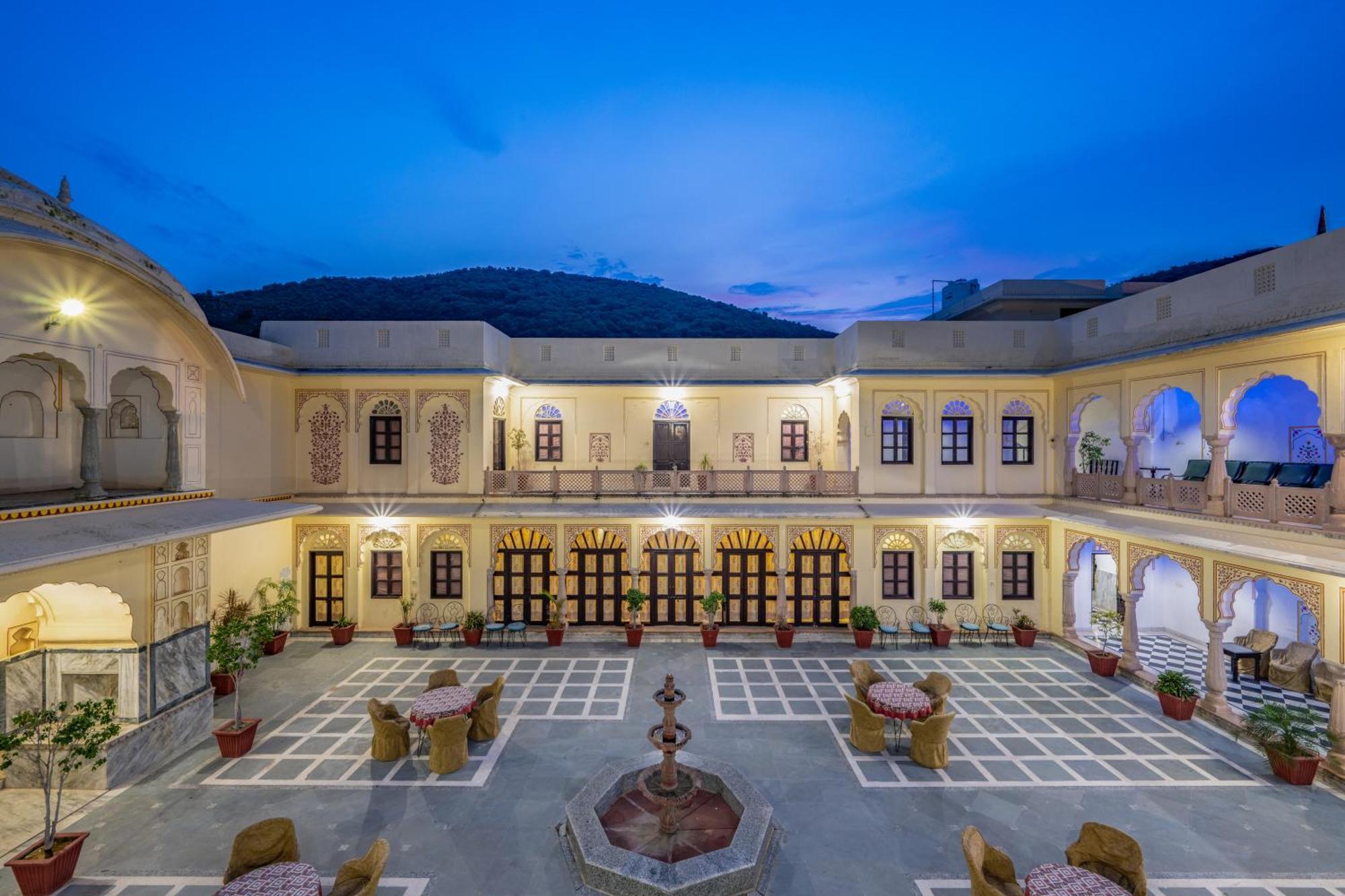 DhulaGarh A Heritage Hotel Bānskhoh Exterior foto